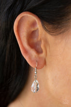 Load image into Gallery viewer, Paparazzi Accessories Beach Buzz - White