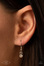 Load image into Gallery viewer, Paparazzi Accessories All The Worlds My Stage - Multi